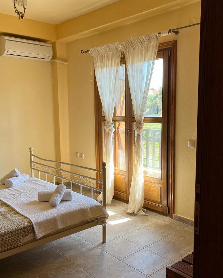 Guesthouse Kaliepia Ierissós Ngoại thất bức ảnh