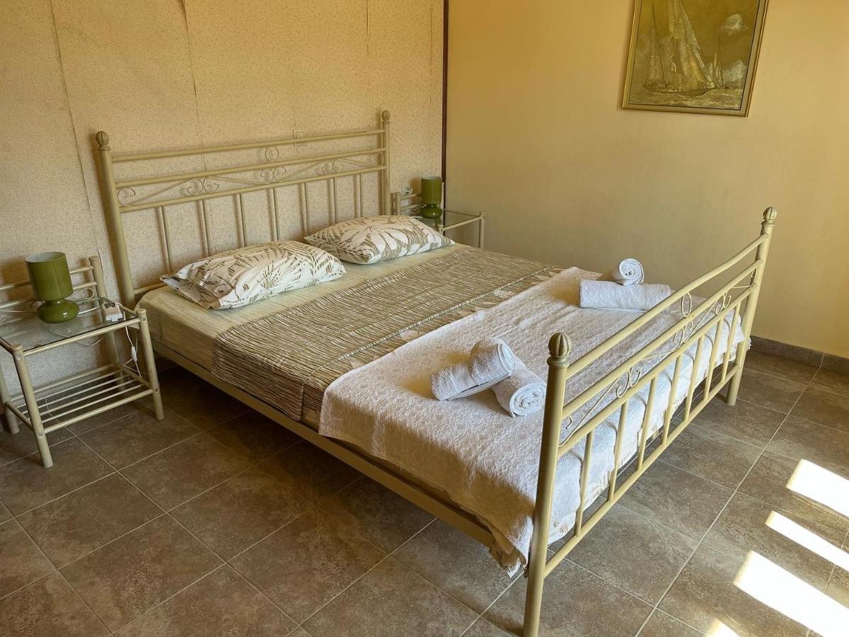 Guesthouse Kaliepia Ierissós Ngoại thất bức ảnh