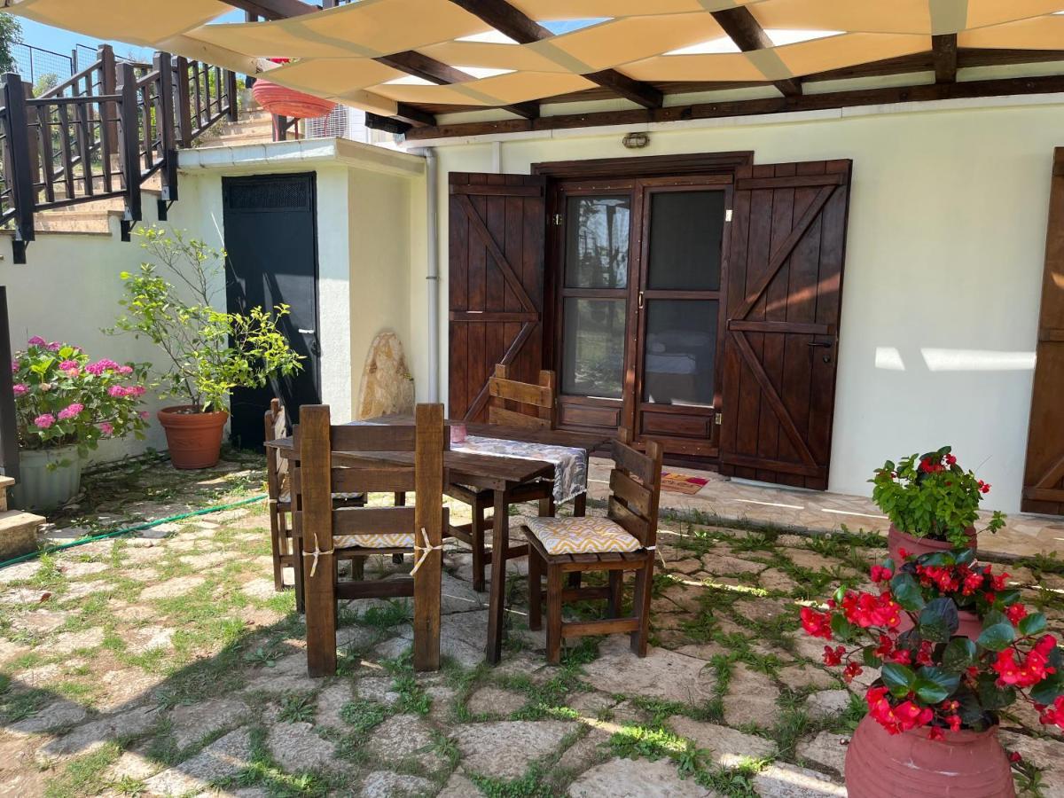 Guesthouse Kaliepia Ierissós Ngoại thất bức ảnh