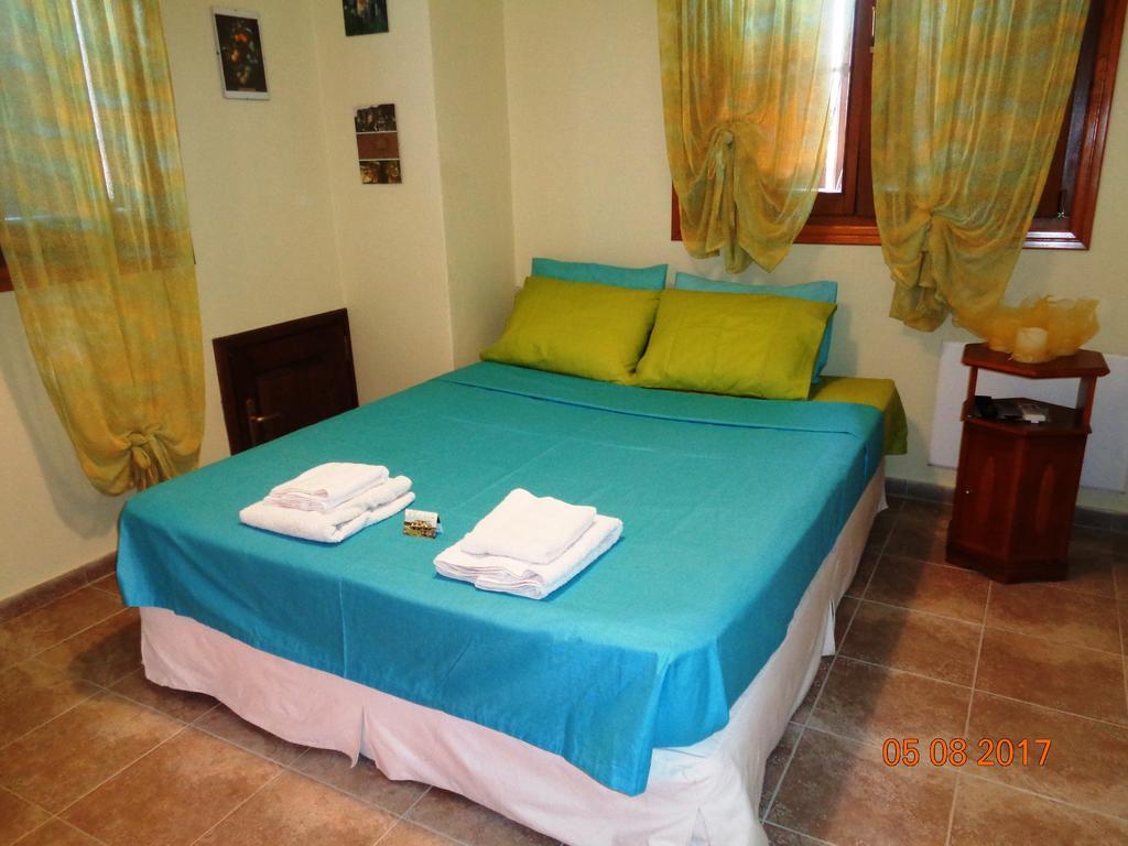 Guesthouse Kaliepia Ierissós Ngoại thất bức ảnh